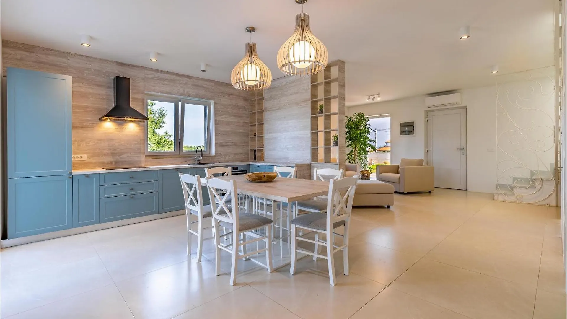 2 Bedroom Lovely Home In Hrboki Croatie